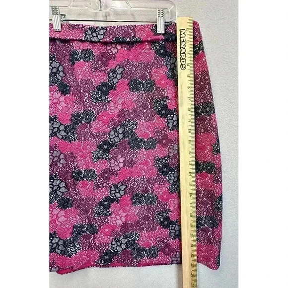 41 Hawthorn Women's Size Large Pink Multicolor Floral Knee Length Skirt - Picture 4 of 7
